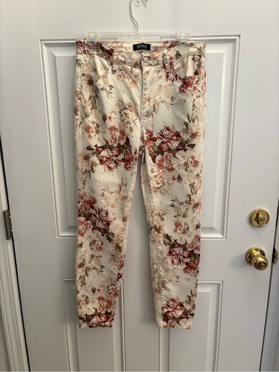 Buffalo David Bitton Pants - Buffalo David Bitton Cream Floral Skinny Pants with Rose and Tan Blooms